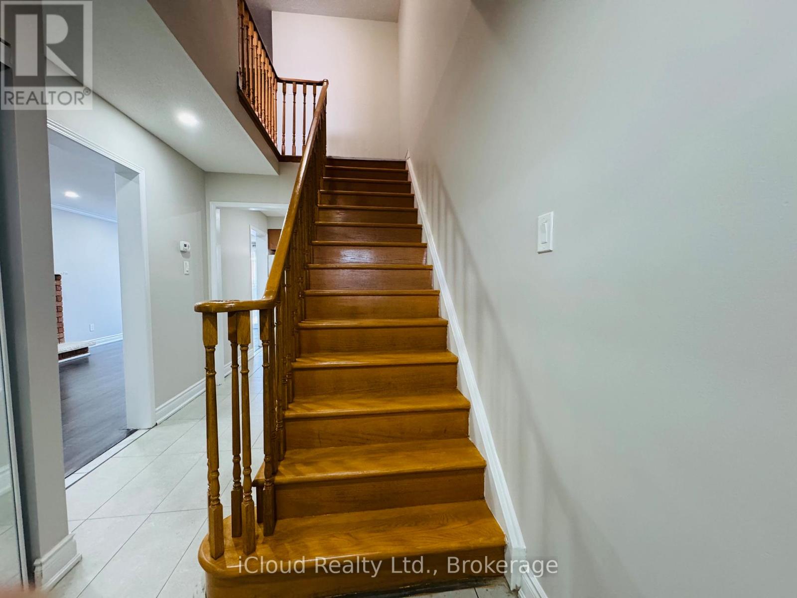 6 Dutch Crescent, Brampton, Ontario  L6Y 3V9 - Photo 22 - W12369082