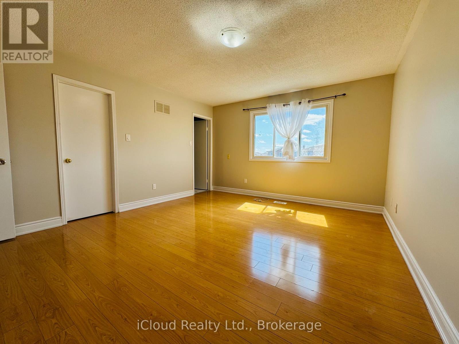 6 Dutch Crescent, Brampton, Ontario  L6Y 3V9 - Photo 24 - W12369082