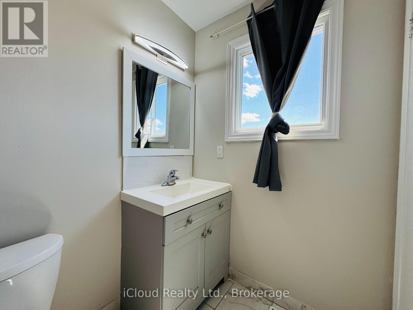 6 Dutch Crescent, Brampton, Ontario  L6Y 3V9 - Photo 28 - W12369082