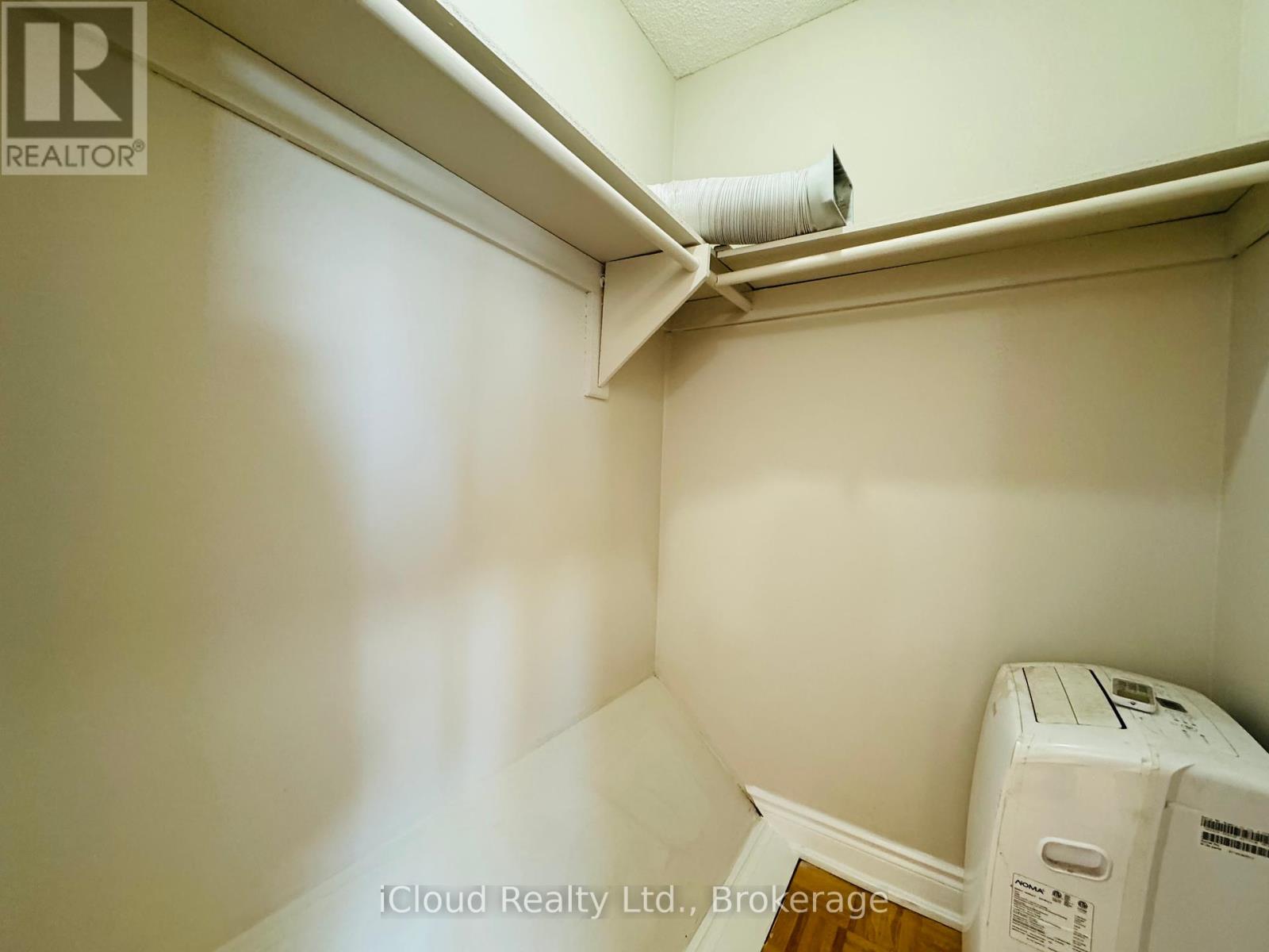 6 Dutch Crescent, Brampton, Ontario  L6Y 3V9 - Photo 29 - W12369082