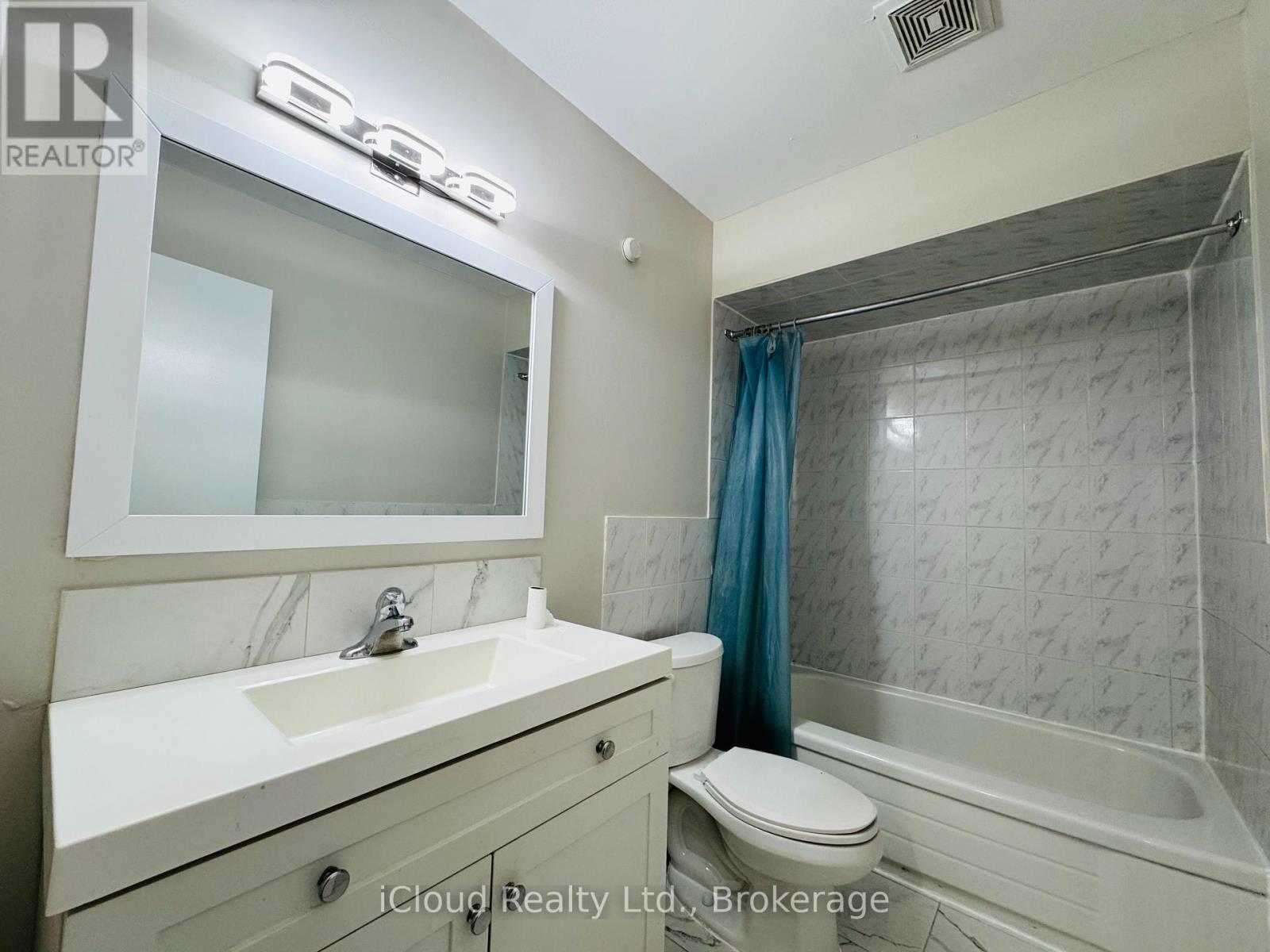 6 Dutch Crescent, Brampton, Ontario  L6Y 3V9 - Photo 31 - W12369082