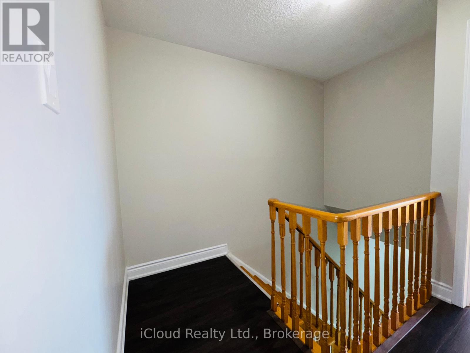 6 Dutch Crescent, Brampton, Ontario  L6Y 3V9 - Photo 40 - W12369082