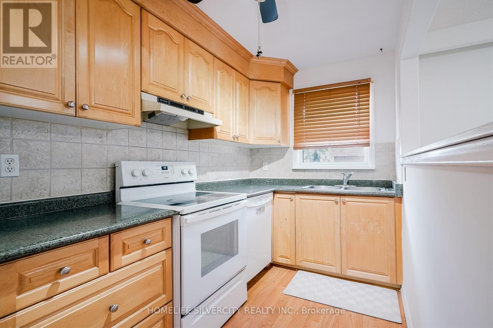 57 - 235 Bronte Street S, Milton, Ontario  L9T 3V8 - Photo 15 - W12369111