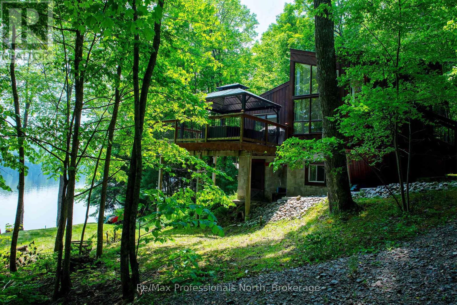 1008 Seven Dwarfs Crescent, Bracebridge (Oakley), Ontario  P1L 1X1 - Photo 10 - X12225118