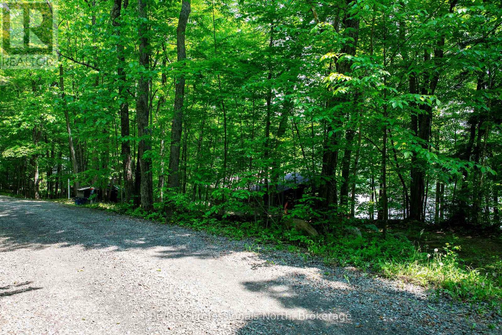 1008 Seven Dwarfs Crescent, Bracebridge (Oakley), Ontario  P1L 1X1 - Photo 17 - X12225118
