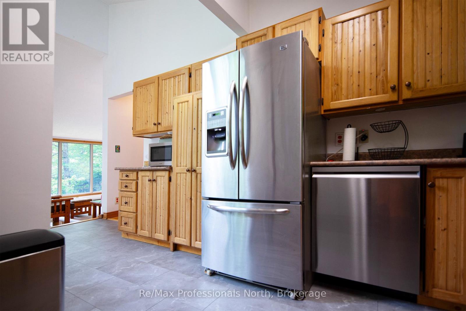 1008 Seven Dwarfs Crescent, Bracebridge (Oakley), Ontario  P1L 1X1 - Photo 30 - X12225118