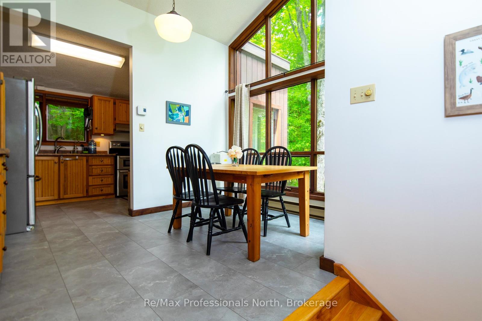 1008 Seven Dwarfs Crescent, Bracebridge (Oakley), Ontario  P1L 1X1 - Photo 31 - X12225118