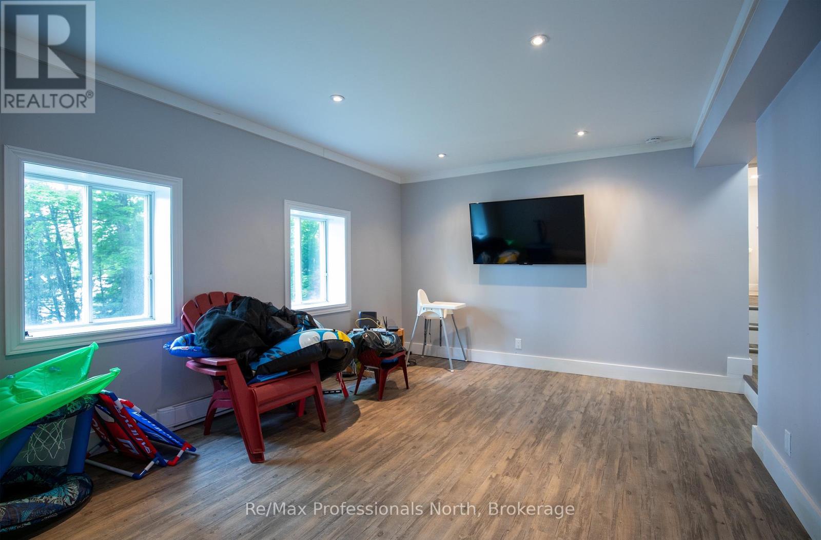 1008 Seven Dwarfs Crescent, Bracebridge (Oakley), Ontario  P1L 1X1 - Photo 44 - X12225118