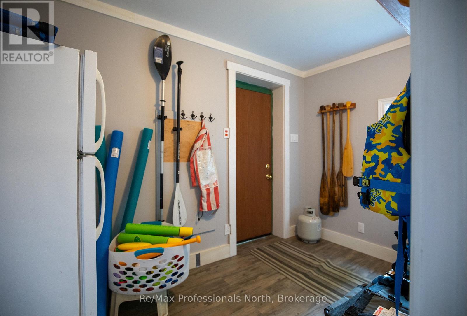 1008 Seven Dwarfs Crescent, Bracebridge (Oakley), Ontario  P1L 1X1 - Photo 43 - X12225118