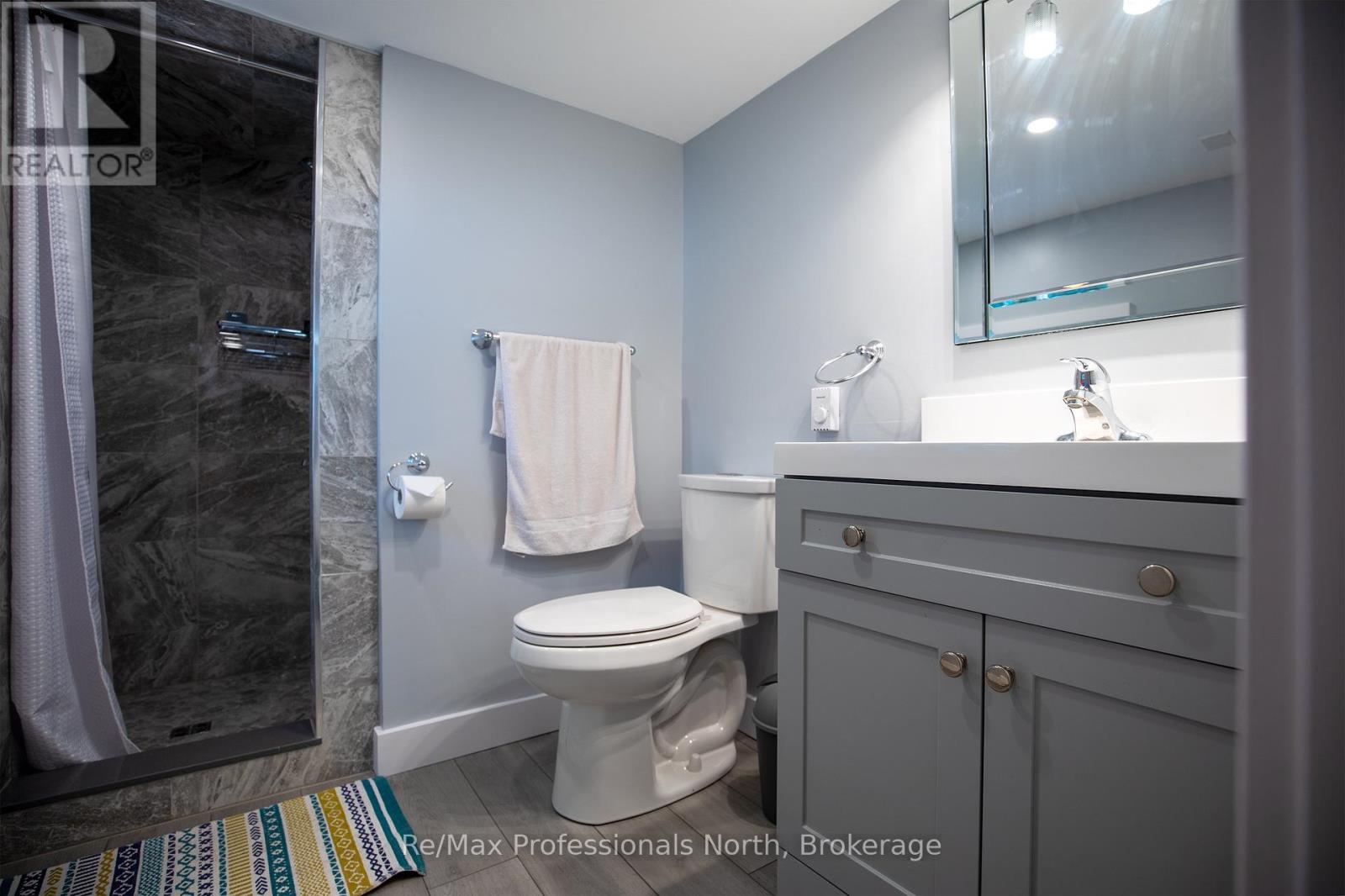 1008 Seven Dwarfs Crescent, Bracebridge (Oakley), Ontario  P1L 1X1 - Photo 48 - X12225118