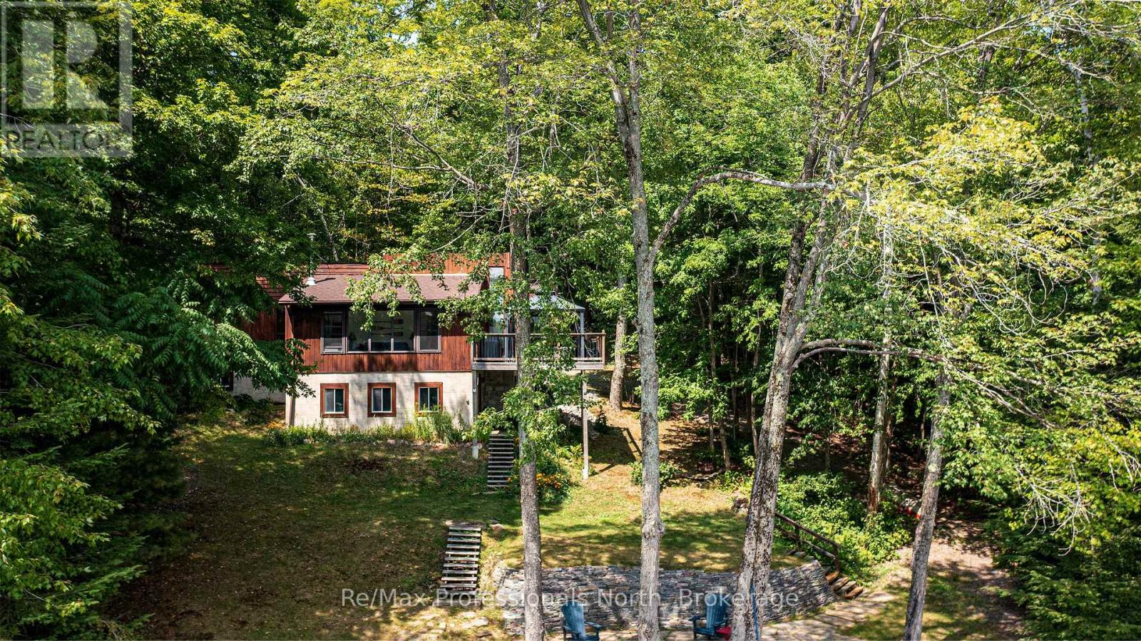 1008 Seven Dwarfs Crescent, Bracebridge (Oakley), Ontario  P1L 1X1 - Photo 4 - X12225118