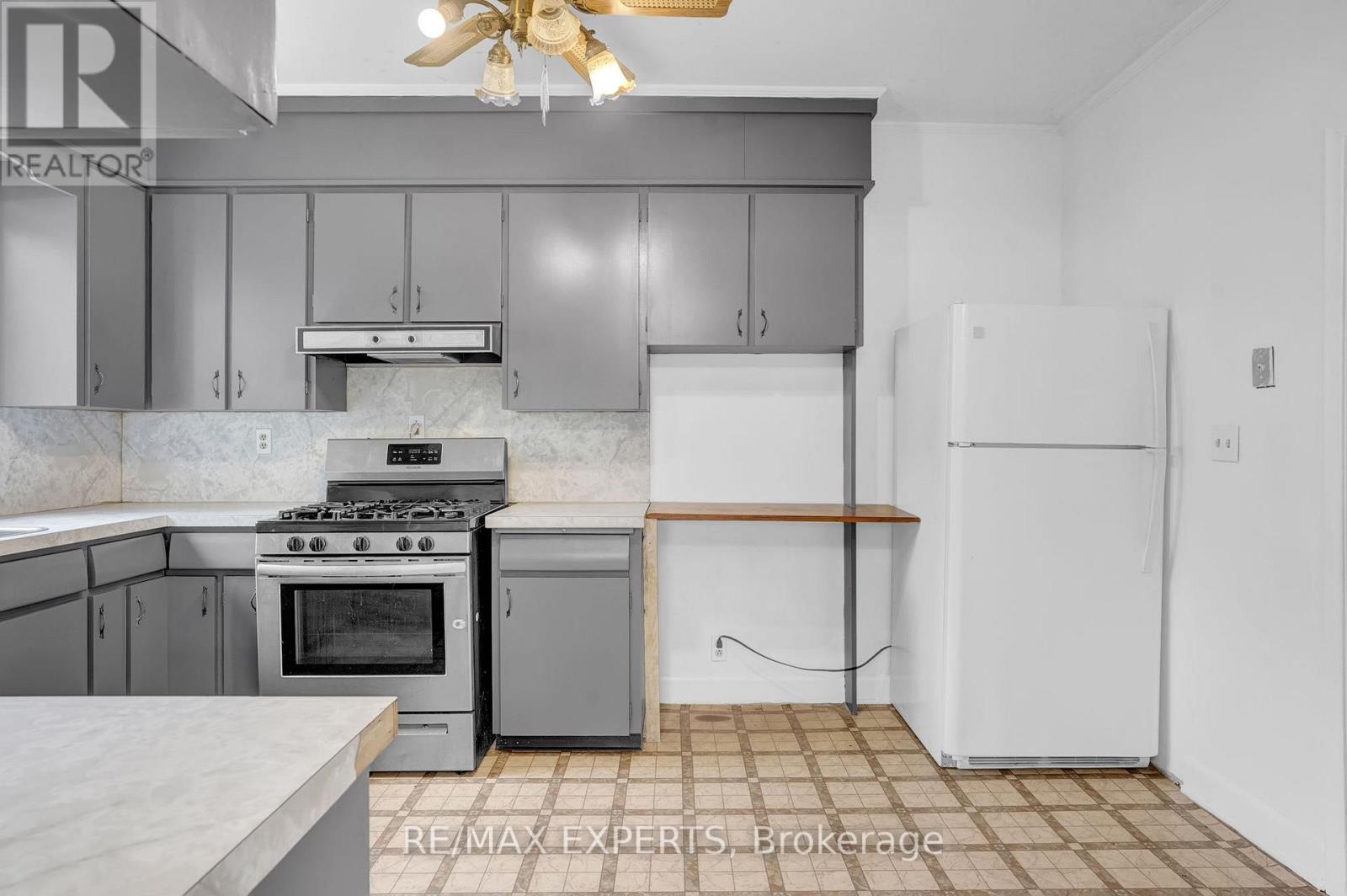 93 State Street, Welland, Ontario  L3B 4K6 - Photo 13 - X12369084