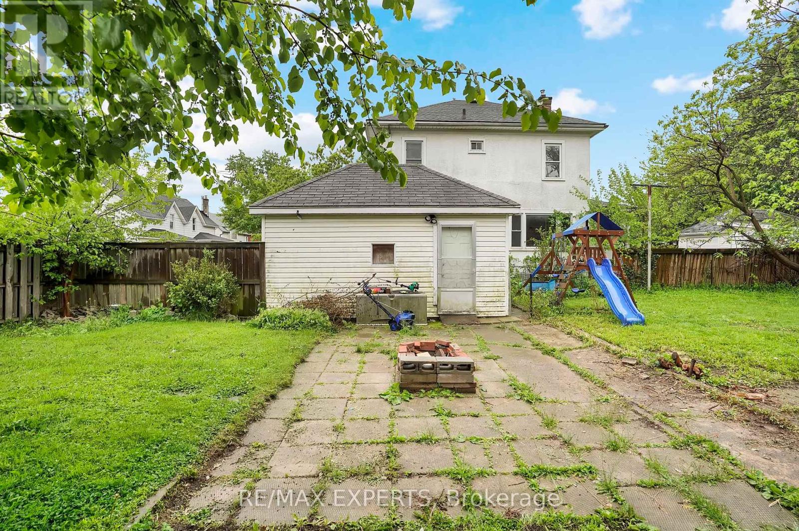 93 State Street, Welland, Ontario  L3B 4K6 - Photo 32 - X12369084