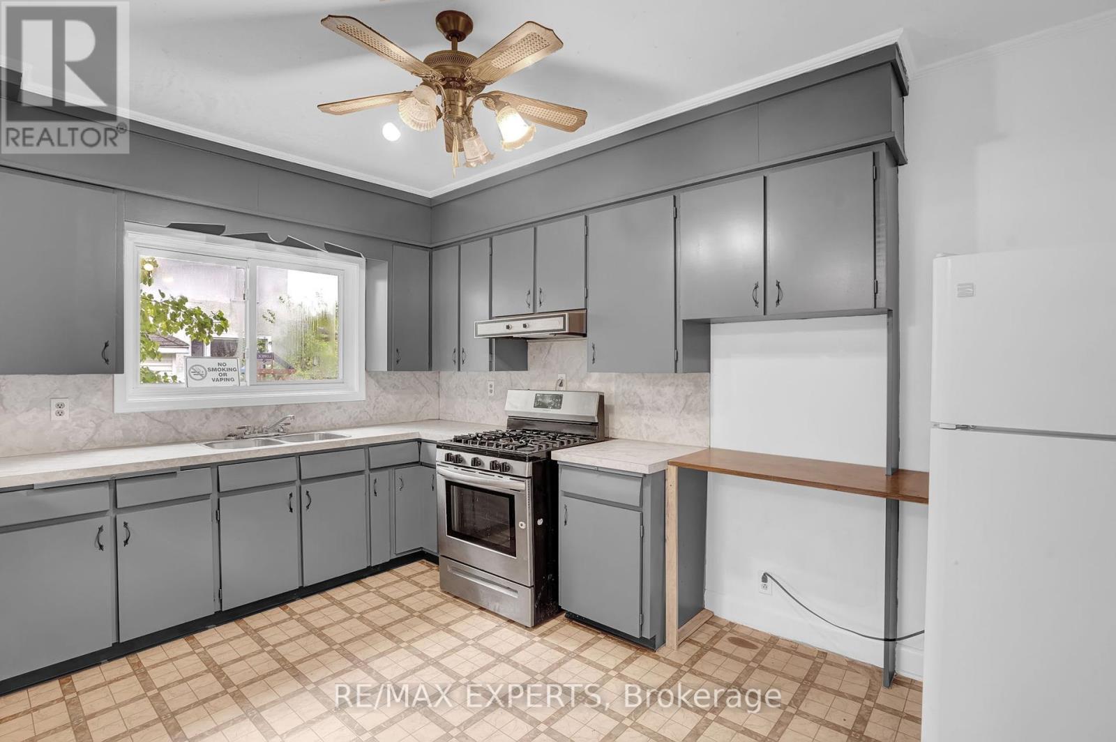 93 State Street, Welland, Ontario  L3B 4K6 - Photo 9 - X12369084