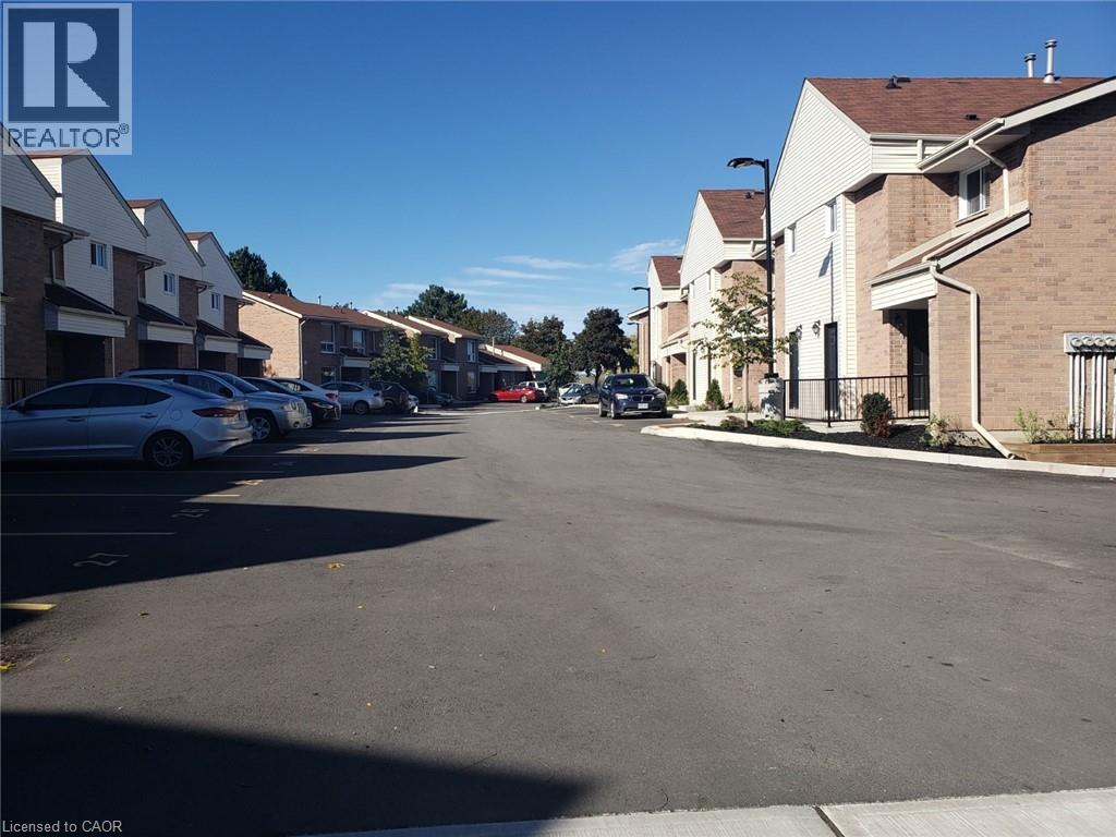 15 Millwood Crescent, Kitchener, Ontario  N2P 1X3 - Photo 2 - 40758549