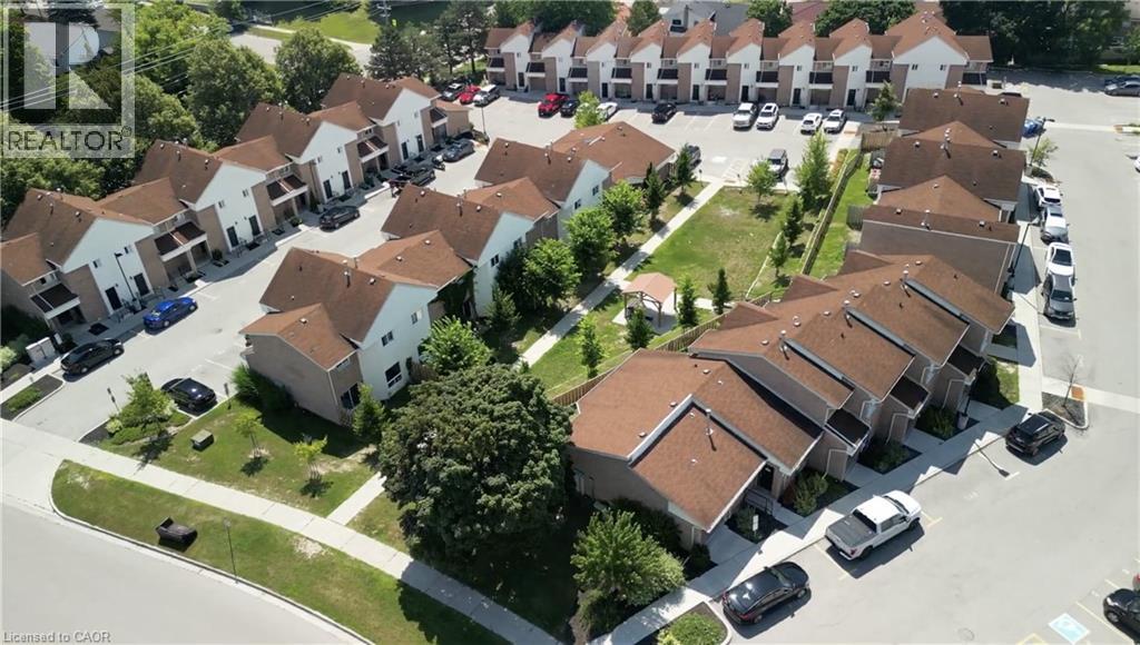 15 Millwood Crescent, Kitchener, Ontario  N2P 1X3 - Photo 3 - 40758549