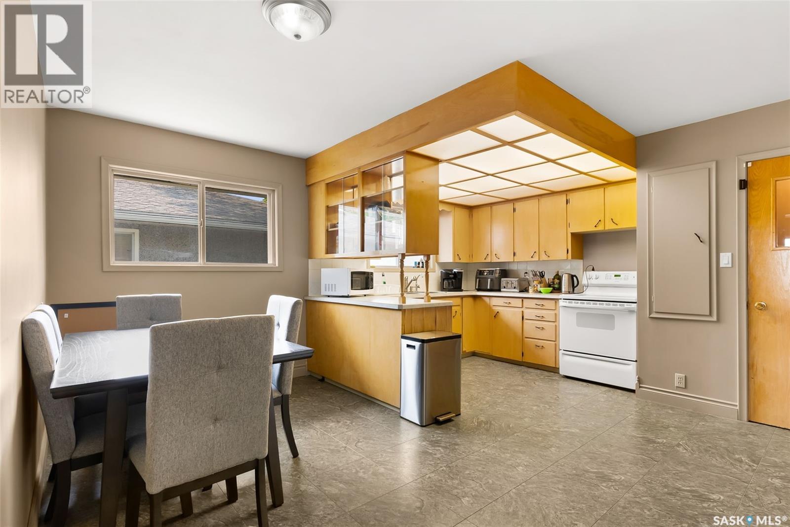 238 Hamilton Street, Regina, Saskatchewan  S4R 2A4 - Photo 4 - SK016903