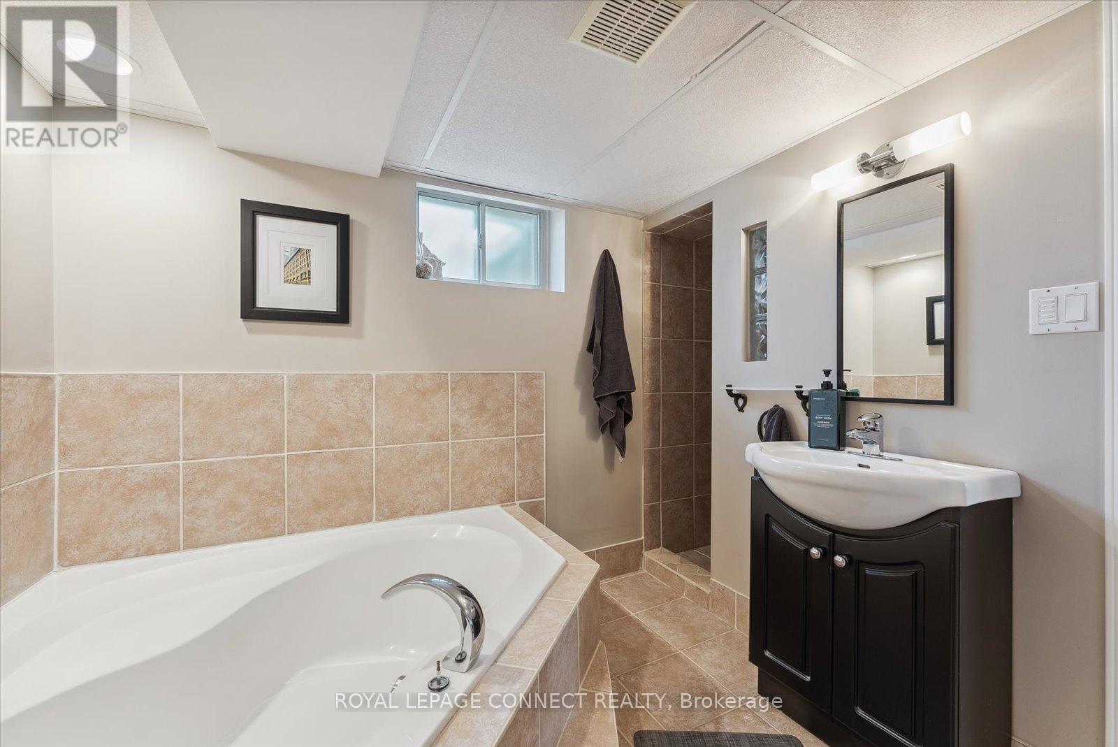 47 Brenda Crescent, Toronto, Ontario  M1K 3C5 - Photo 29 - E12369146
