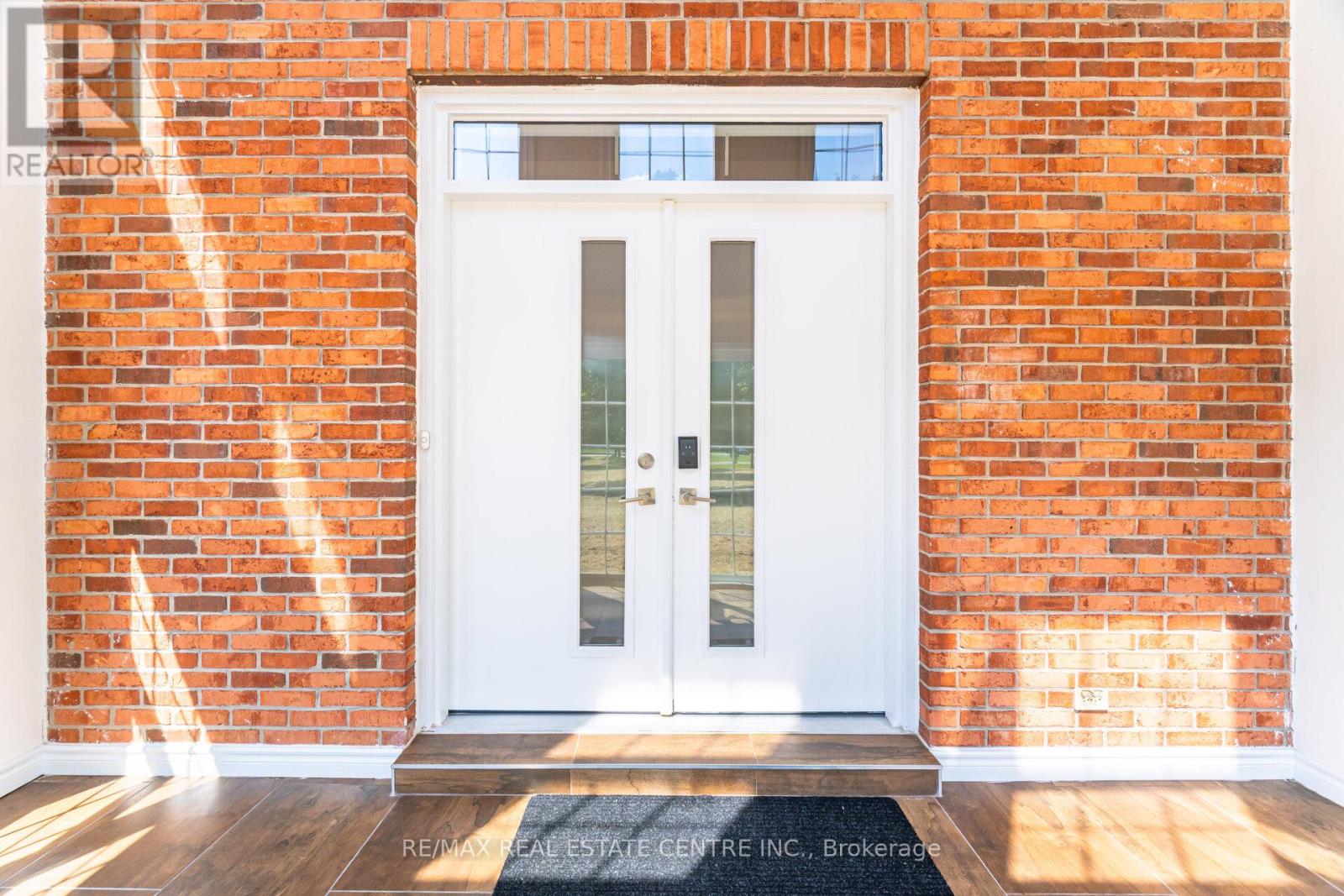 720 Lincoln Avenue, Niagara-On-The-Lake, Ontario  L0S 1S0 - Photo 6 - X12369029