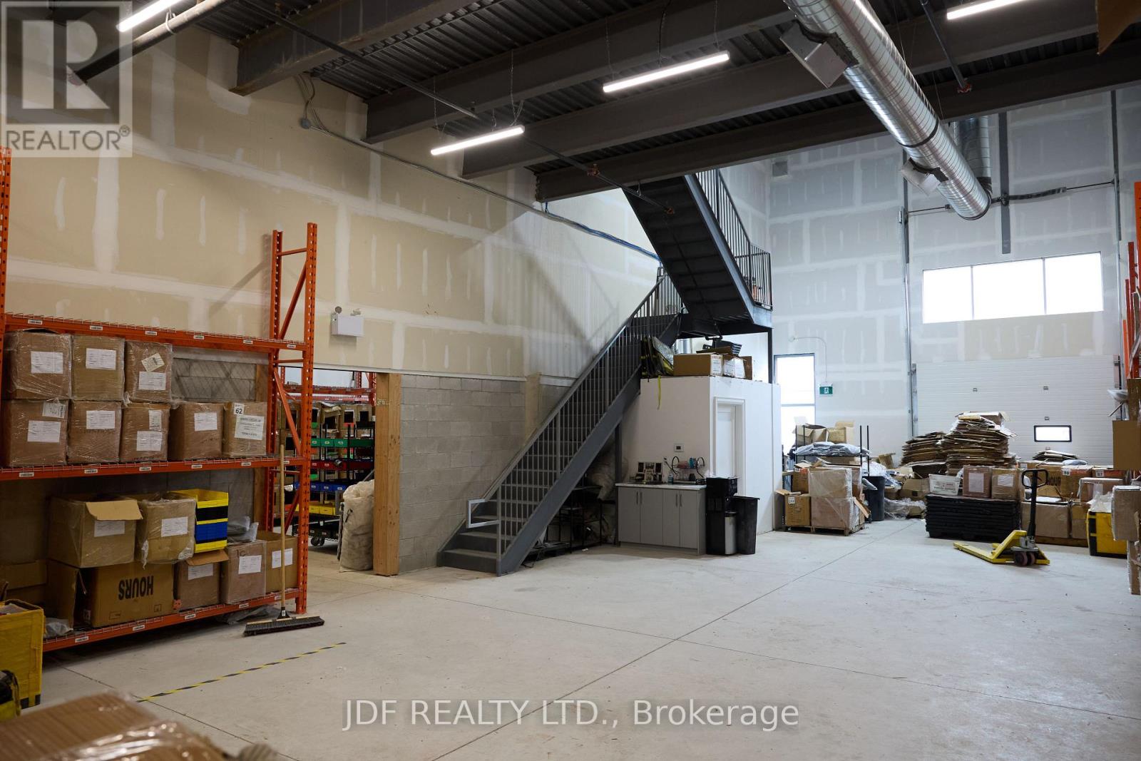 16/17 - 5270 Solar Drive, Mississauga (Airport Corporate), Ontario  L4W 5M8 - Photo 4 - W12369147