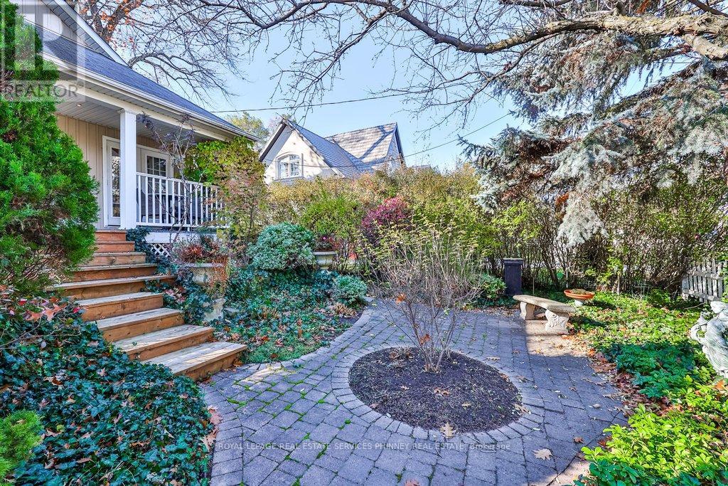 1486 Kenmuir Avenue, Mississauga, Ontario  L5G 4B5 - Photo 32 - W12369173