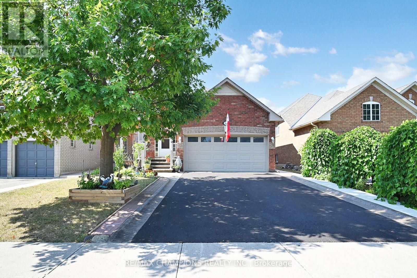 36 BAYBROOK ROAD, Brampton, Ontario