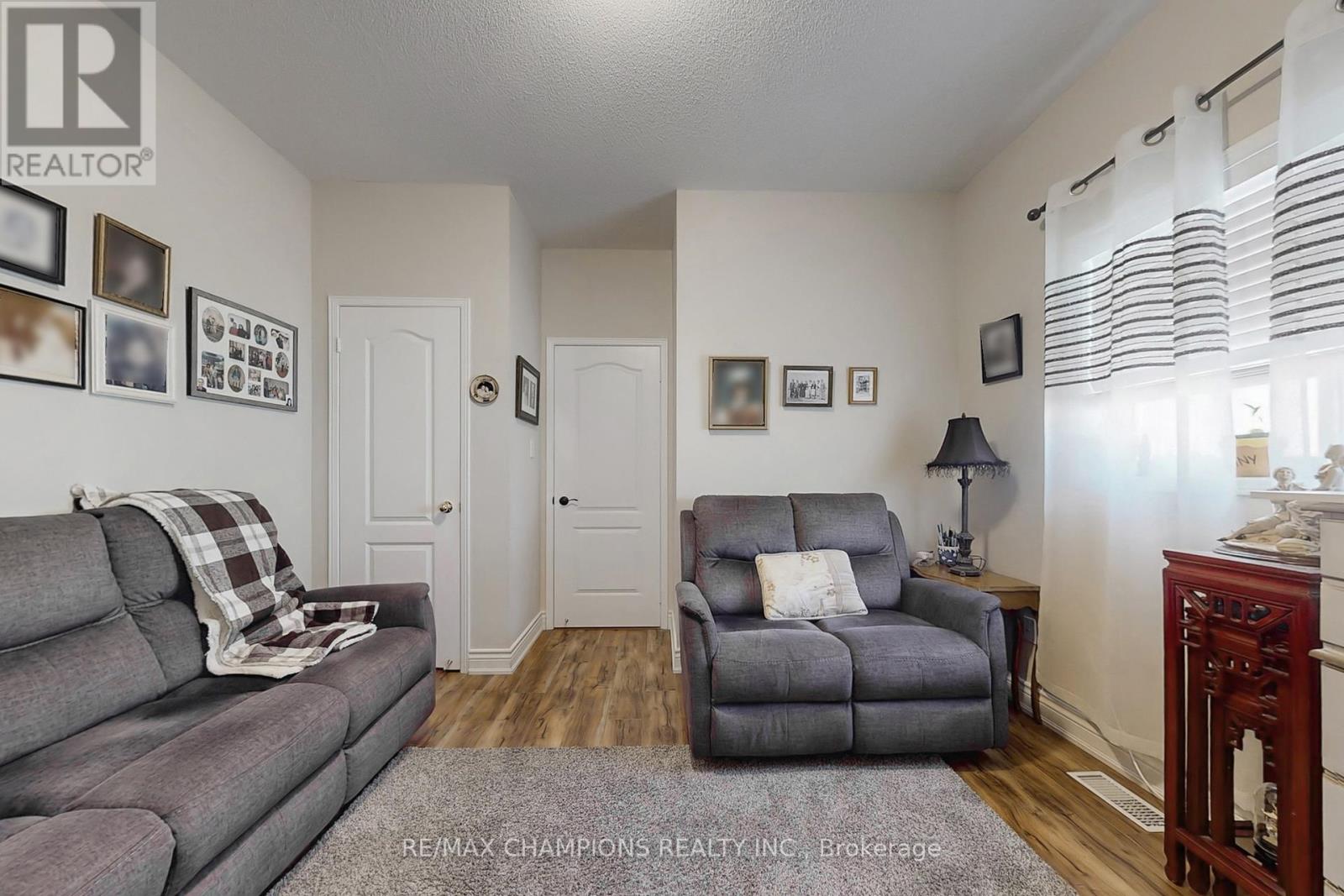 36 Baybrook Road, Brampton, Ontario  L7A 1M1 - Photo 21 - W12365221