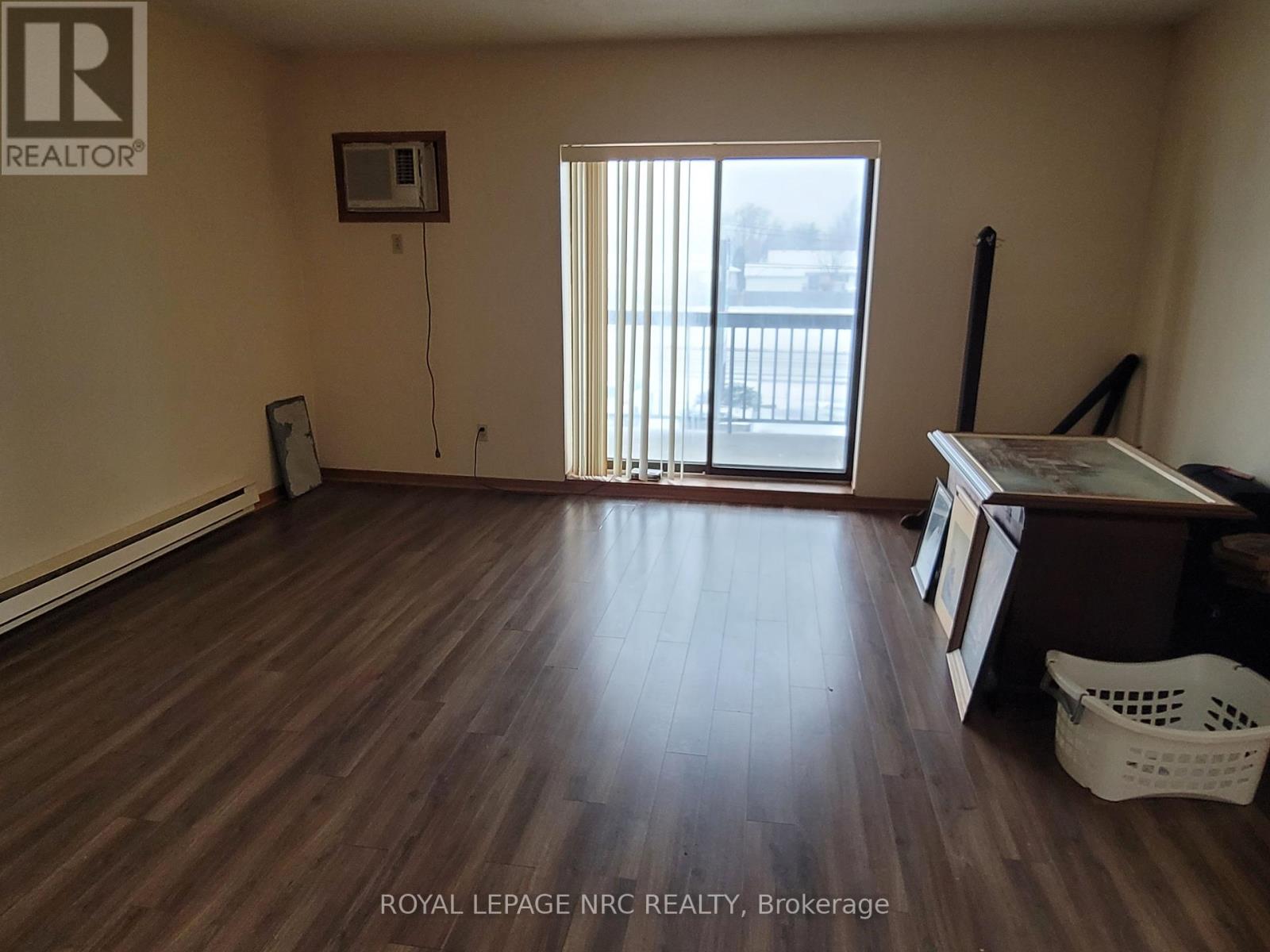101 - 7116 Mcleod Road, Niagara Falls, Ontario  L2G 3H2 - Photo 13 - X12308874