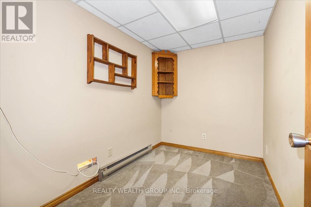 72 Halloway Road, Quinte West, Ontario  K0K 3E0 - Photo 25 - X12369154
