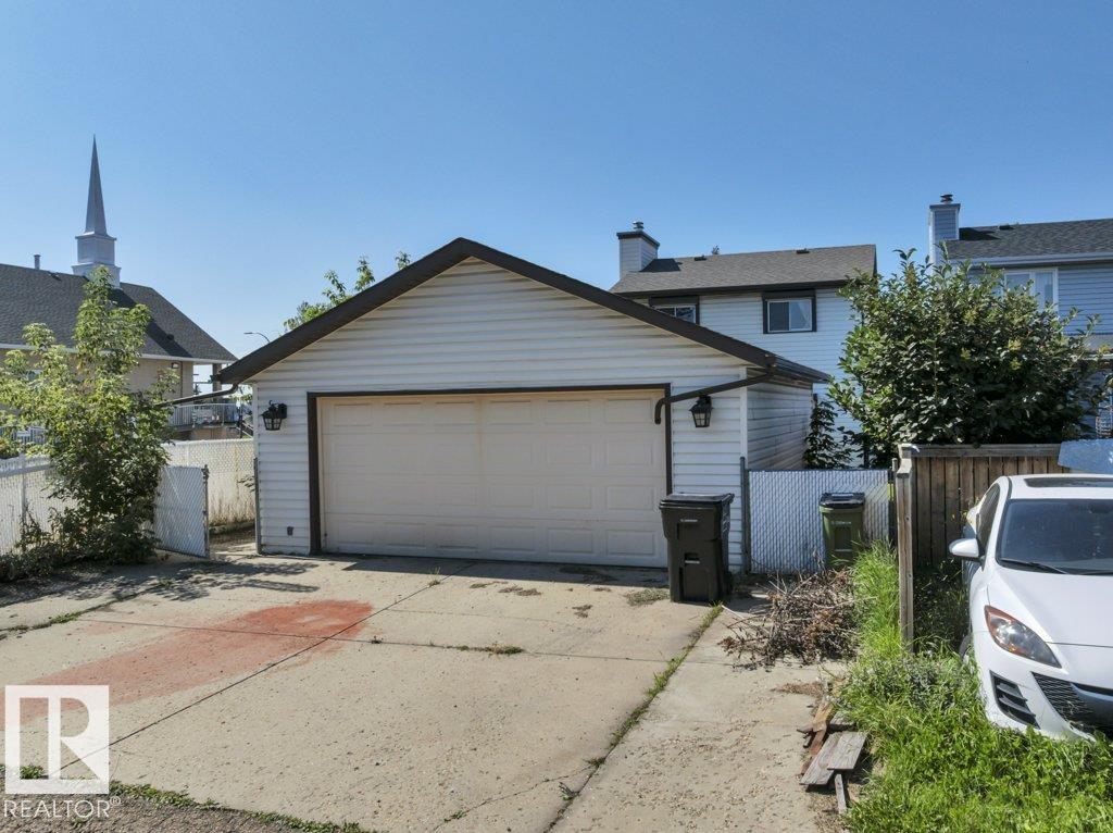 2403 47 St Nw, Edmonton, Alberta  T6L 4P6 - Photo 5 - E4455123
