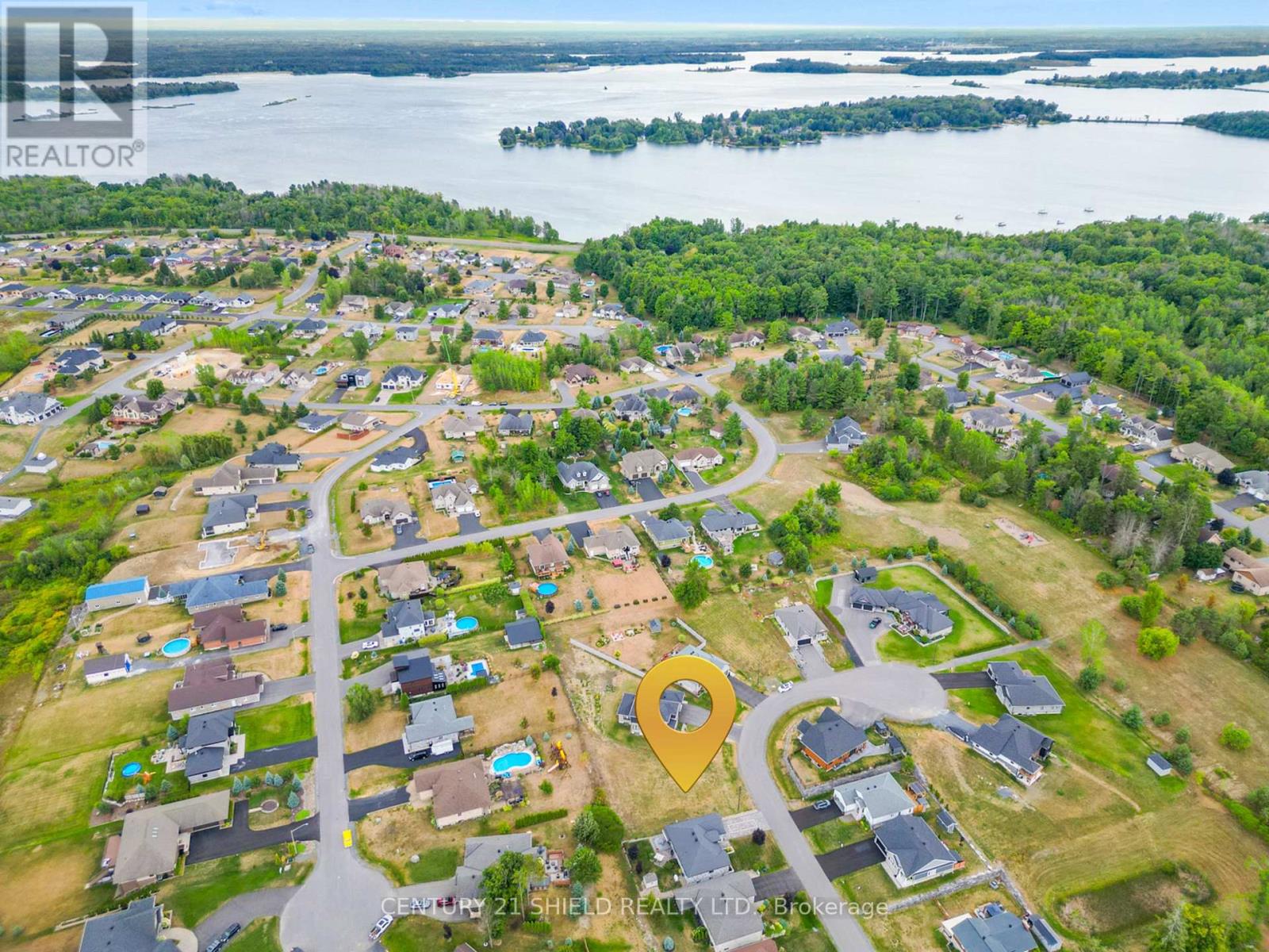 7 Matthew Kieran Crescent, South Stormont, Ontario  K0C 1P0 - Photo 4 - X12369235