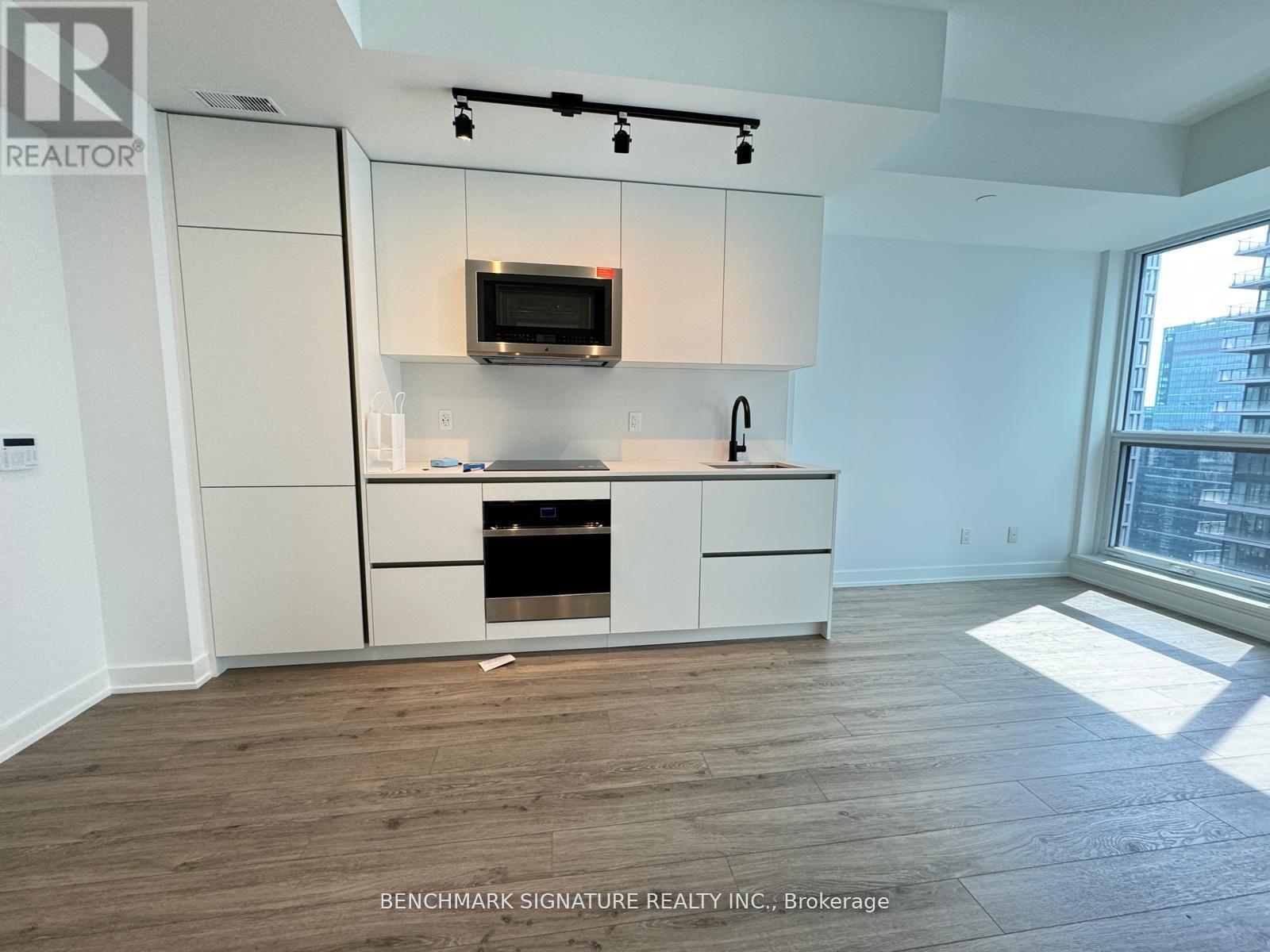 2605 - 327 KING STREET W, Toronto, Ontario