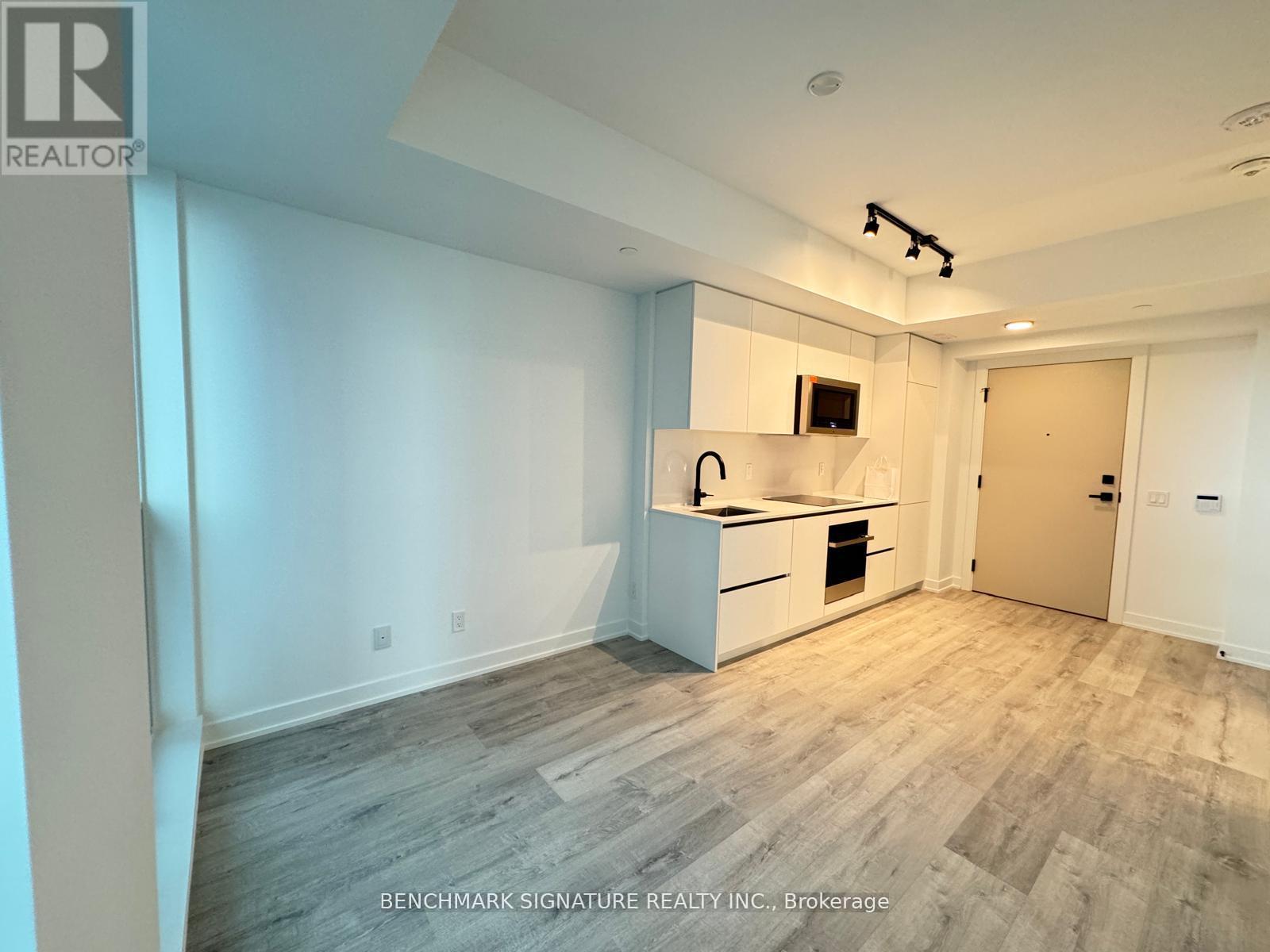 2605 - 327 King Street W, Toronto, Ontario  M5V 0W7 - Photo 3 - C12369242