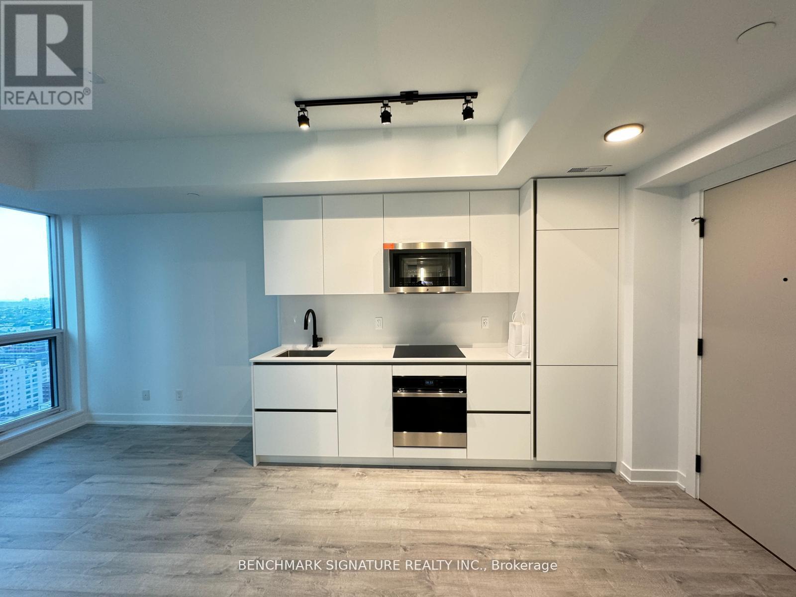 2605 - 327 King Street W, Toronto, Ontario  M5V 0W7 - Photo 4 - C12369242