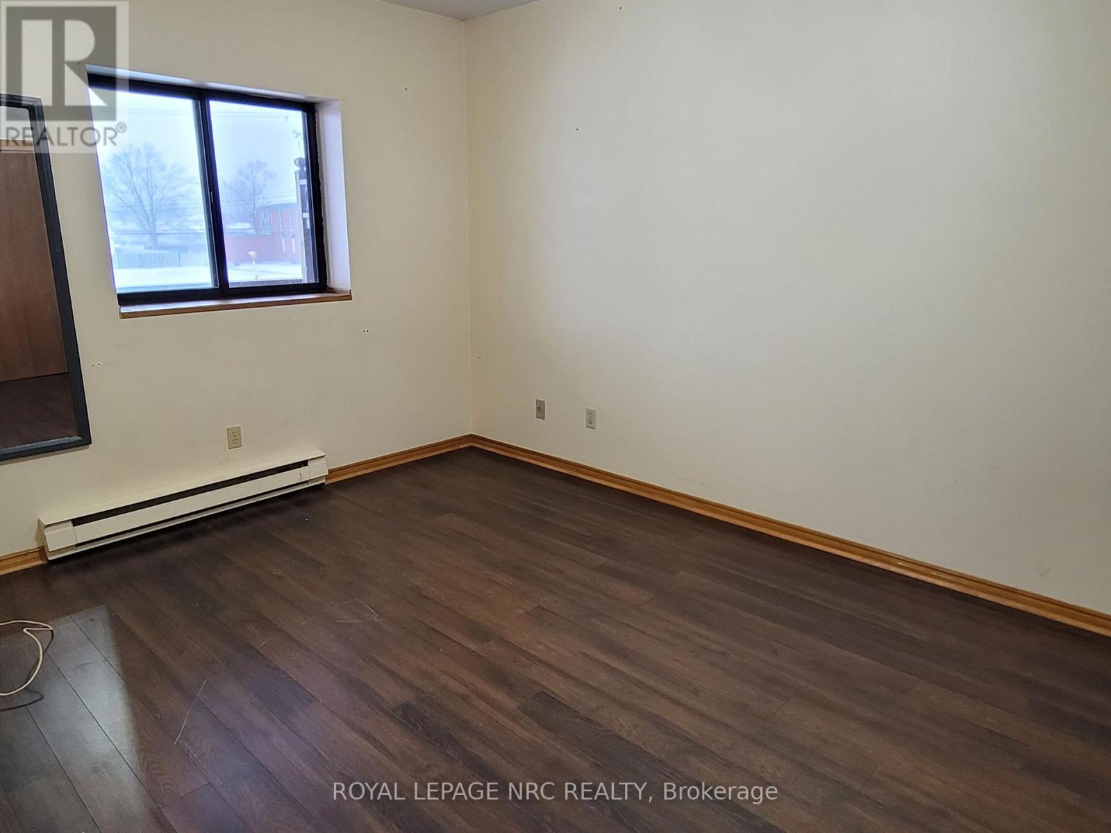 101 - 7116 Mcleod Road, Niagara Falls, Ontario  L2G 3H2 - Photo 10 - X12308874