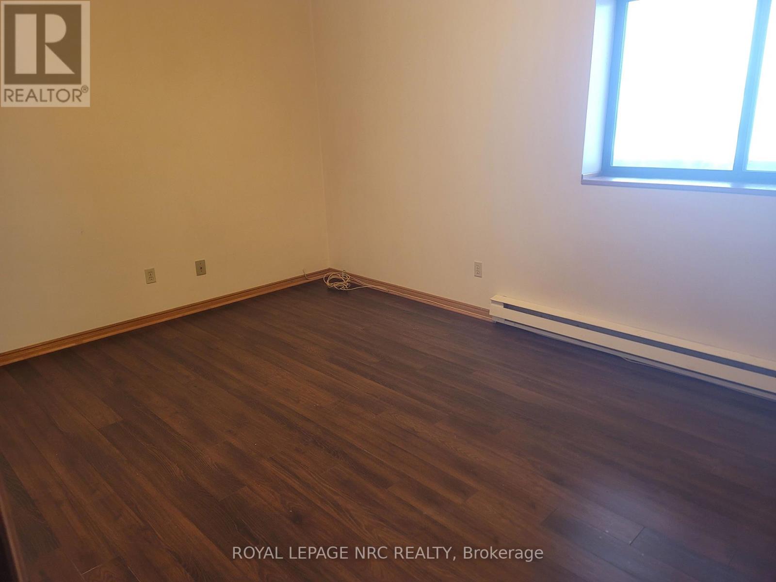 101 - 7116 Mcleod Road, Niagara Falls, Ontario  L2G 3H2 - Photo 8 - X12308874