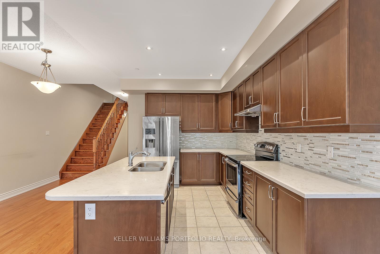 83 - 1331 Major Mackenzie Drive W, Vaughan, Ontario  L6A 4W4 - Photo 13 - N12369254
