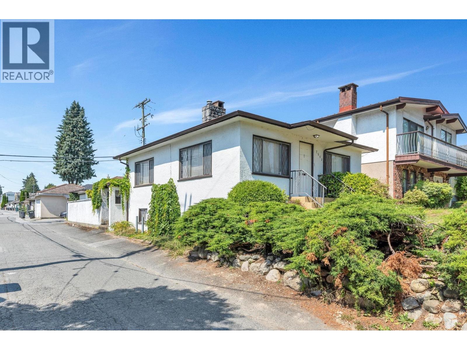 Property at 7965 ONTARIO STREET image 5