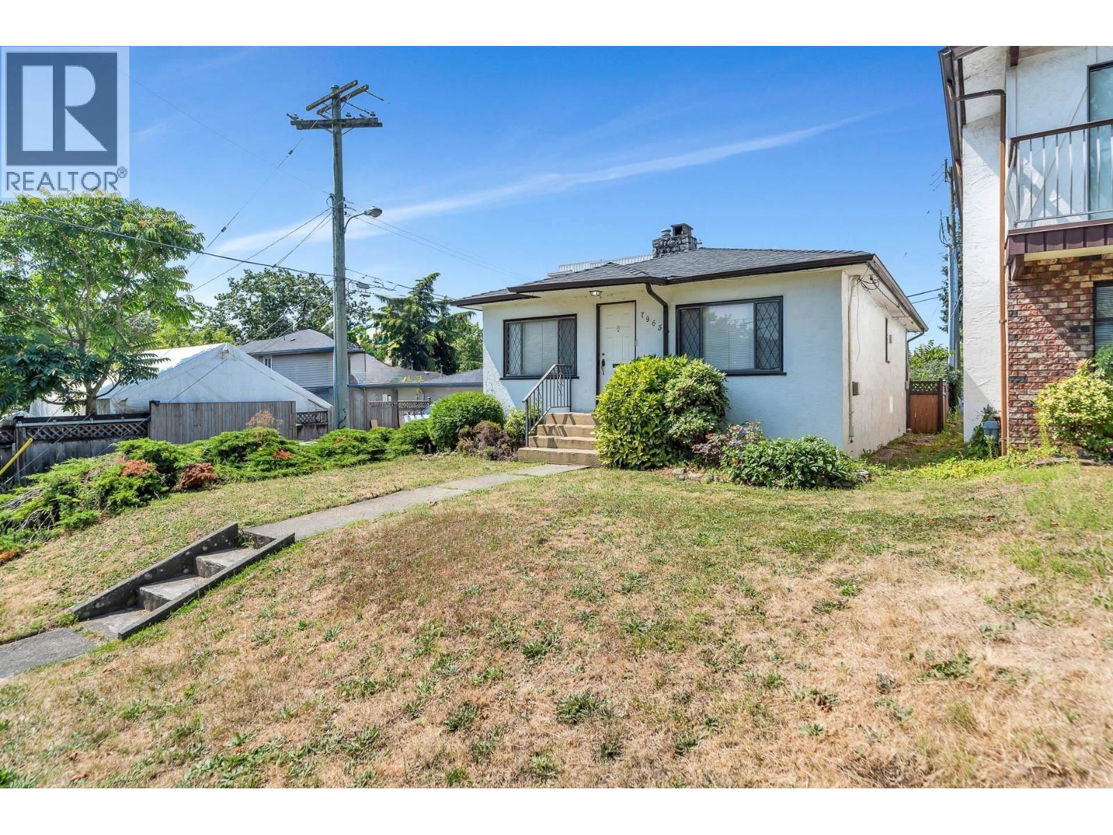 Property at 7965 ONTARIO STREET image 2