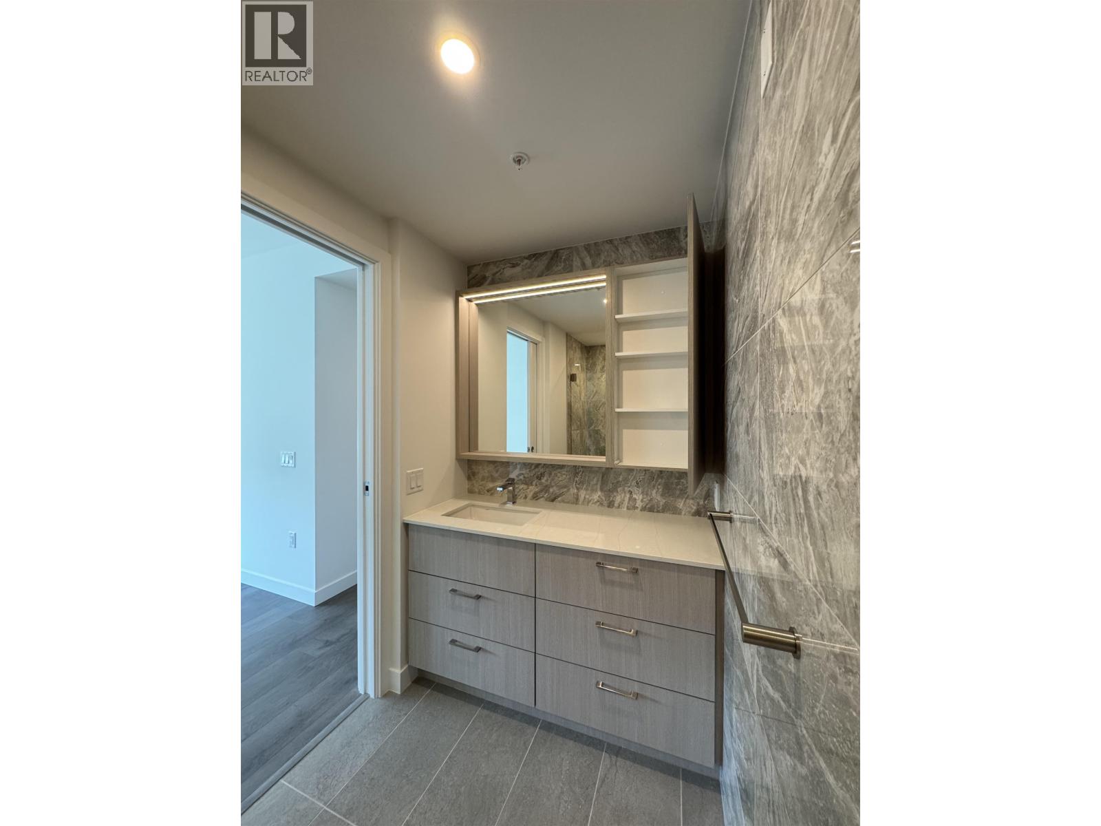 1006 6468 Willingdon Avenue, Burnaby, British Columbia  V5H 0L3 - Photo 5 - R3040245