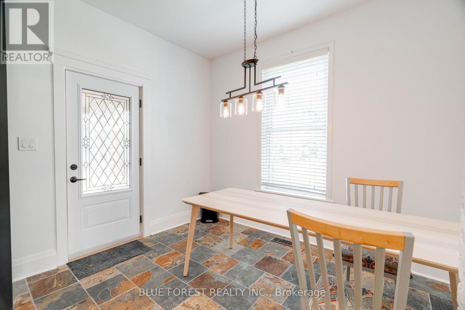 129 Duchess Avenue, London South, Ontario  N6C 1N8 - Photo 19 - X12369292