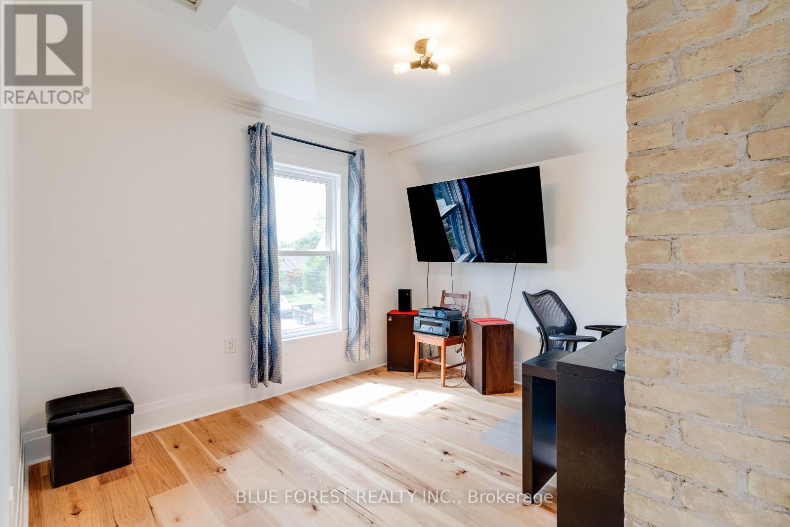129 Duchess Avenue, London South, Ontario  N6C 1N8 - Photo 26 - X12369292