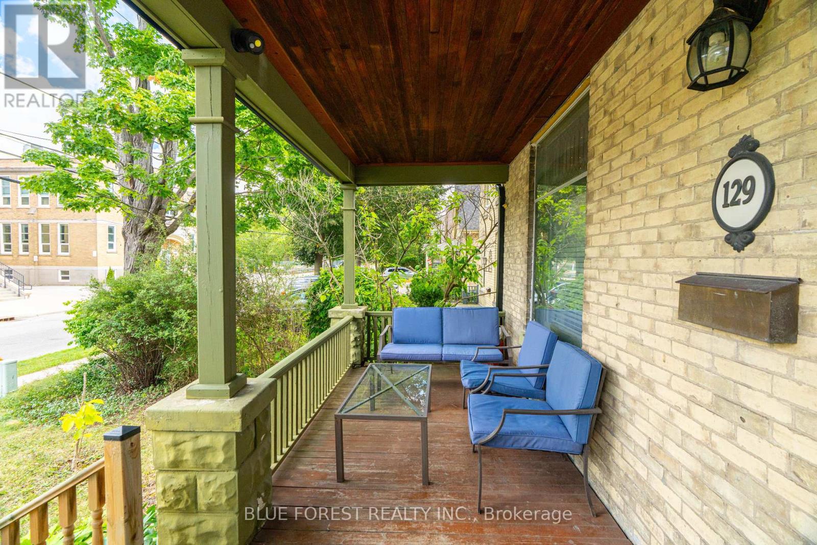 129 Duchess Avenue, London South, Ontario  N6C 1N8 - Photo 3 - X12369292