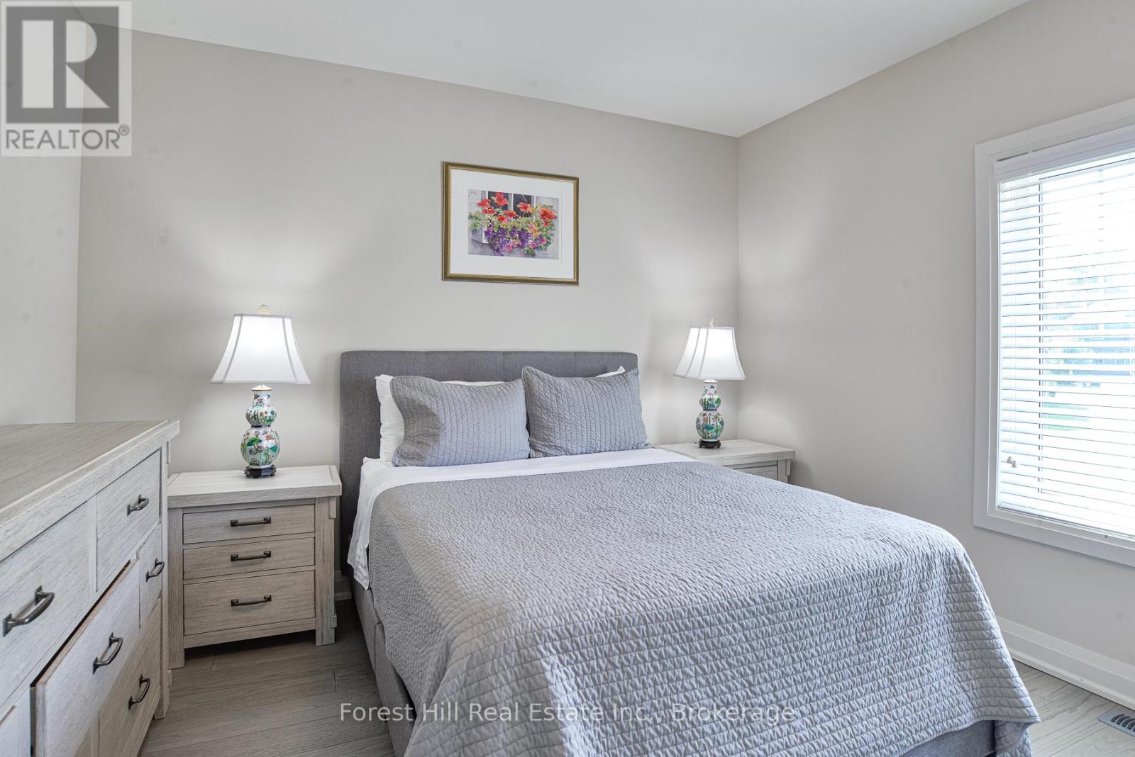 Unit 16 - 2054 Peninsula Road, Muskoka Lakes, Ontario  P0B 1G0 - Photo 9 - X12369294