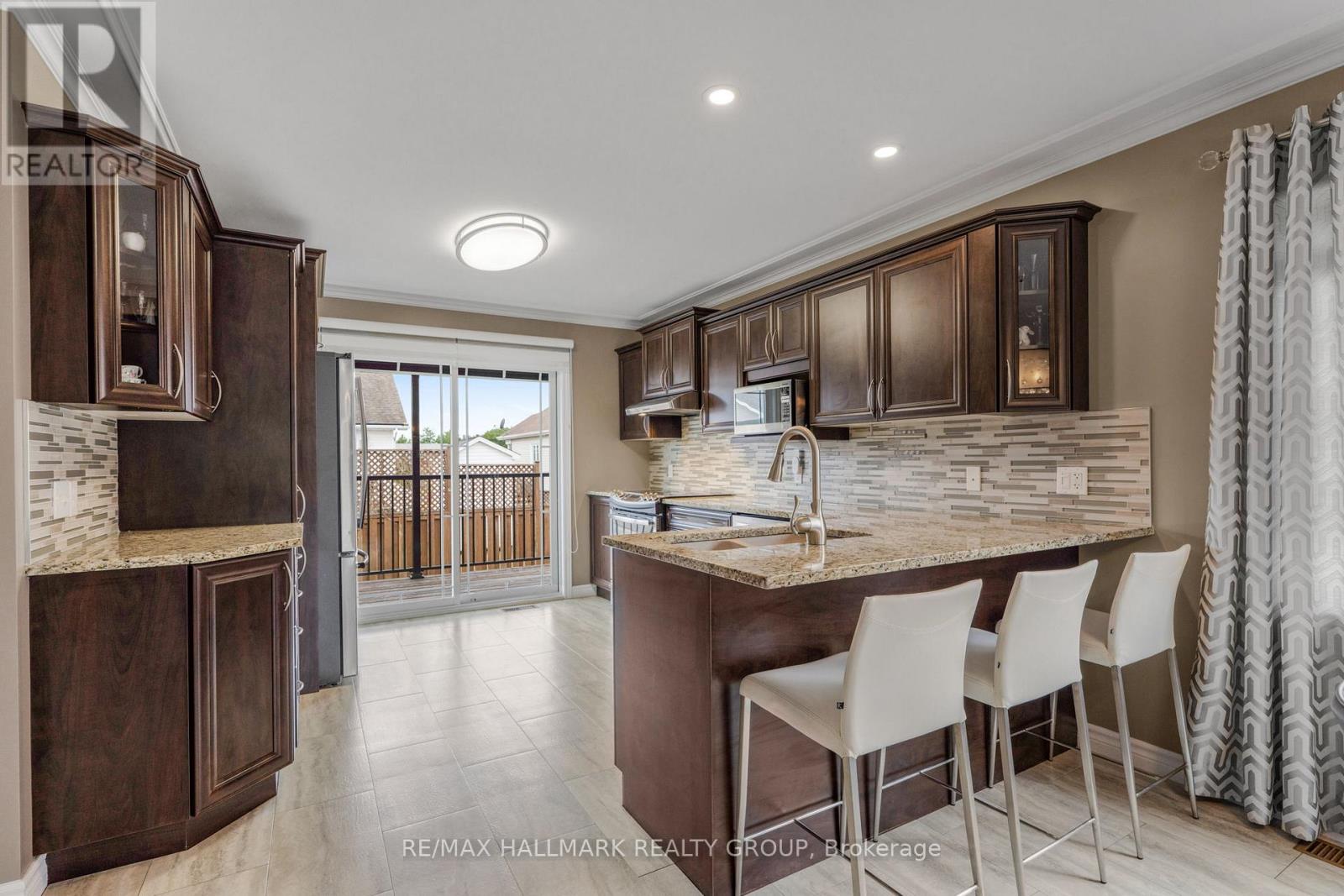 89 Pitre Street, Alfred And Plantagenet, Ontario  K0B 1A0 - Photo 11 - X12369297