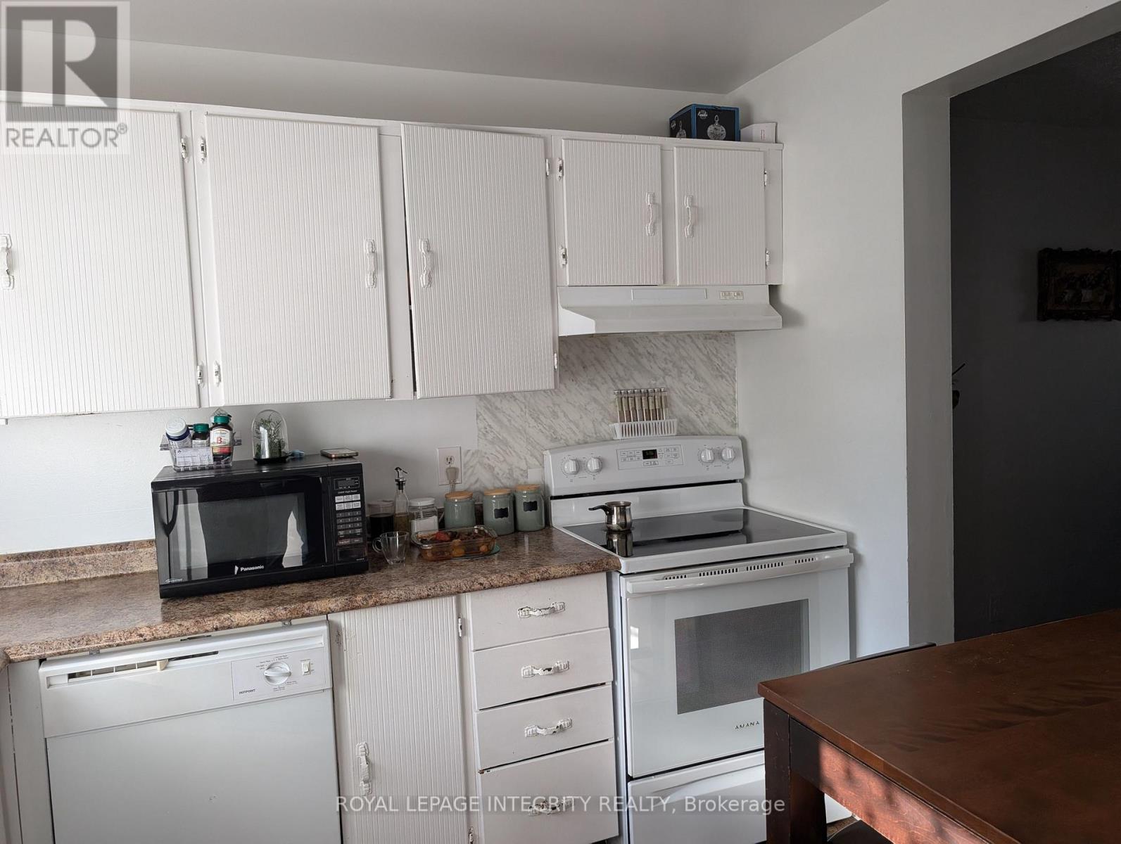 Property at 38 - 1721 DONDALE STREET image 2