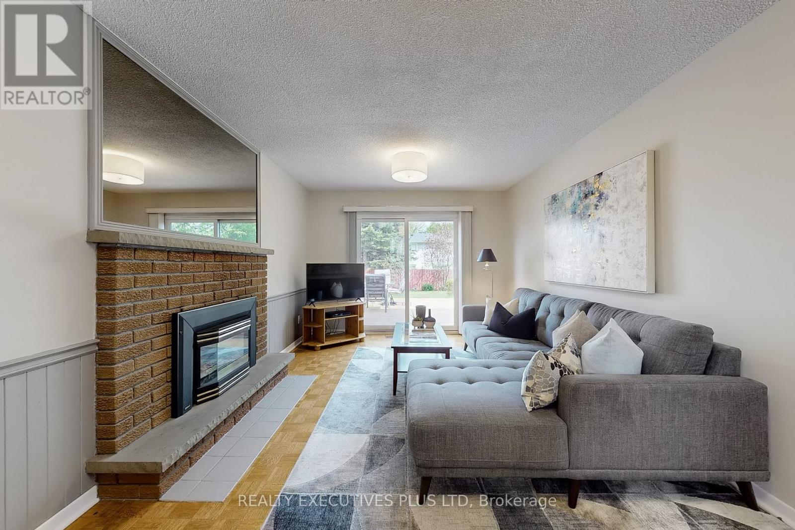 1304 Wharf Street, Pickering, Ontario  L1W 1A4 - Photo 13 - E12369332