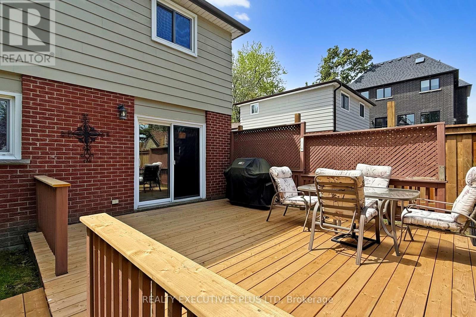 1304 Wharf Street, Pickering, Ontario  L1W 1A4 - Photo 24 - E12369332