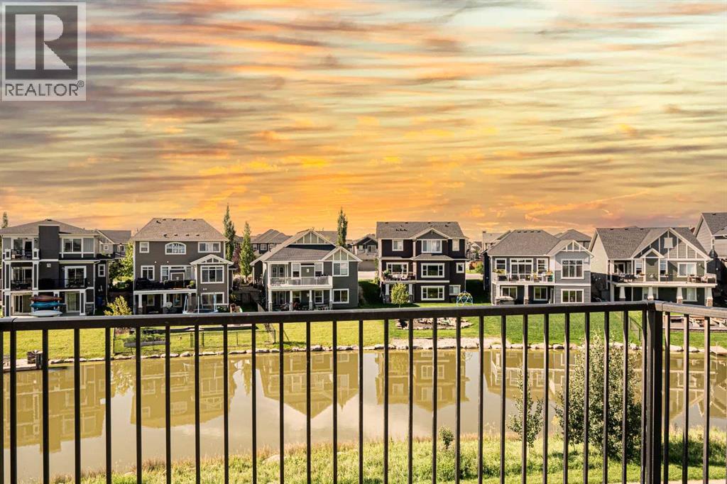 372 Canals Crossing Sw, Airdrie, Alberta  t4b 4l3 - Photo 3 - A2248071
