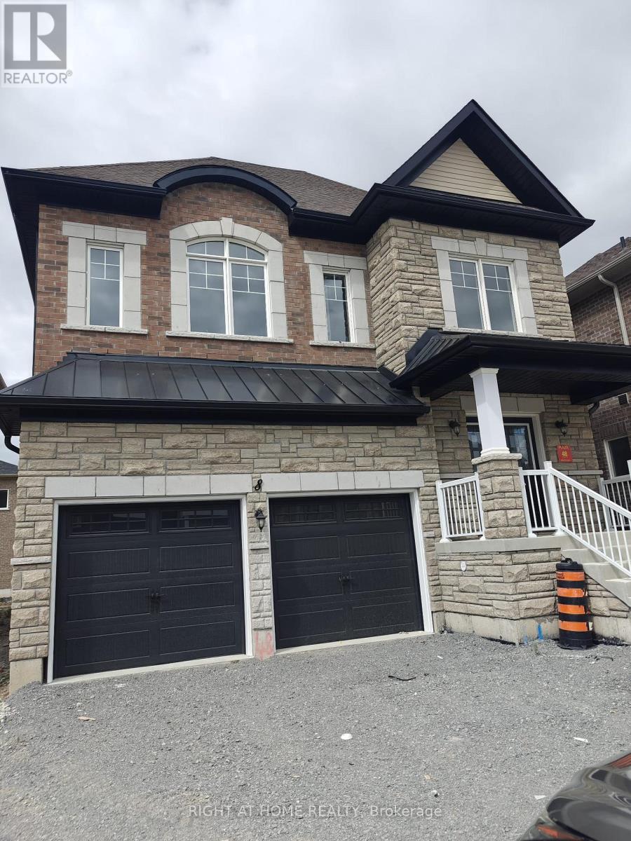 8 La Reine Avenue, Richmond Hill, Ontario  L4E 1N7 - Photo 2 - N12369300